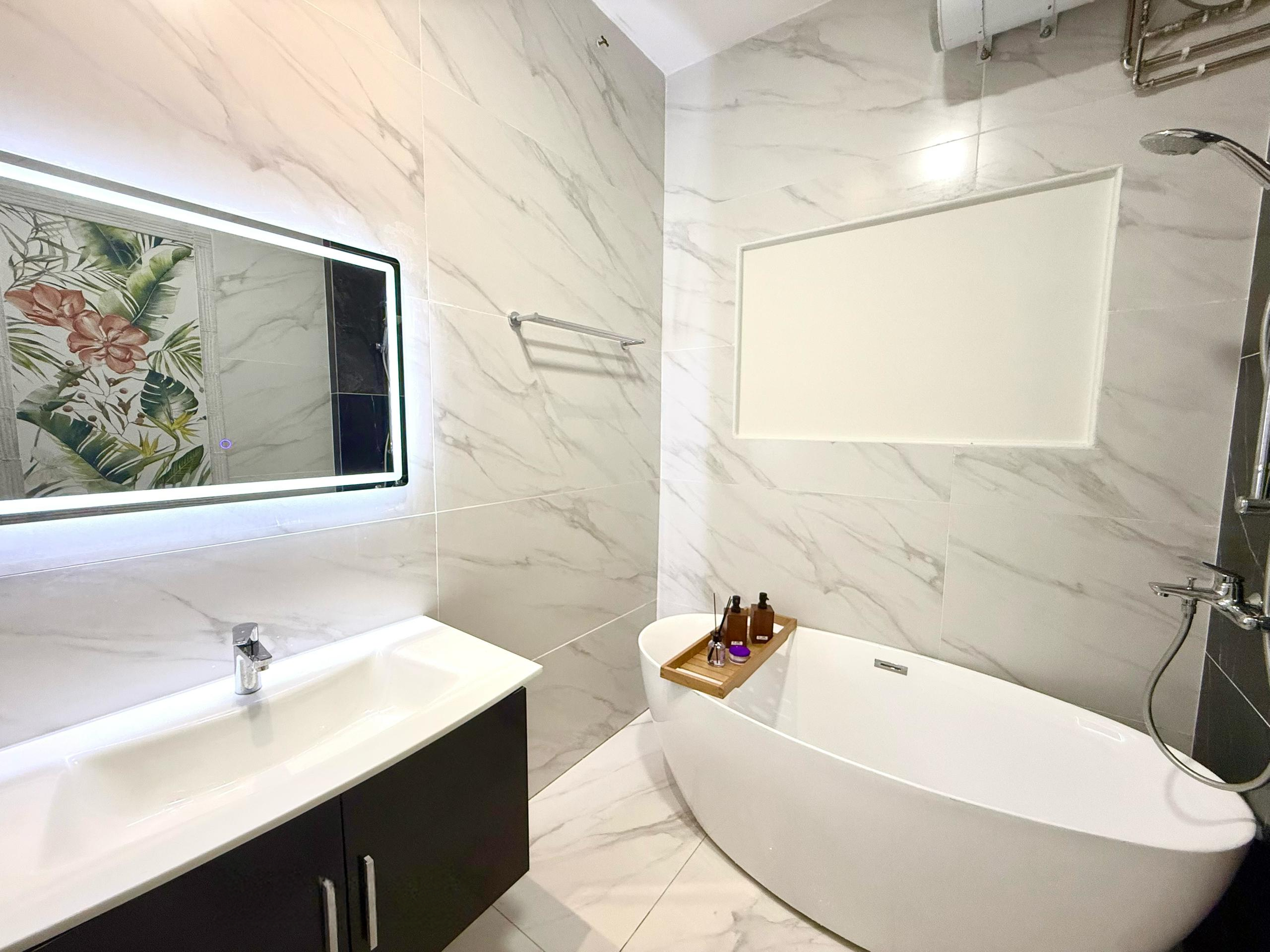Bathroom with Tub