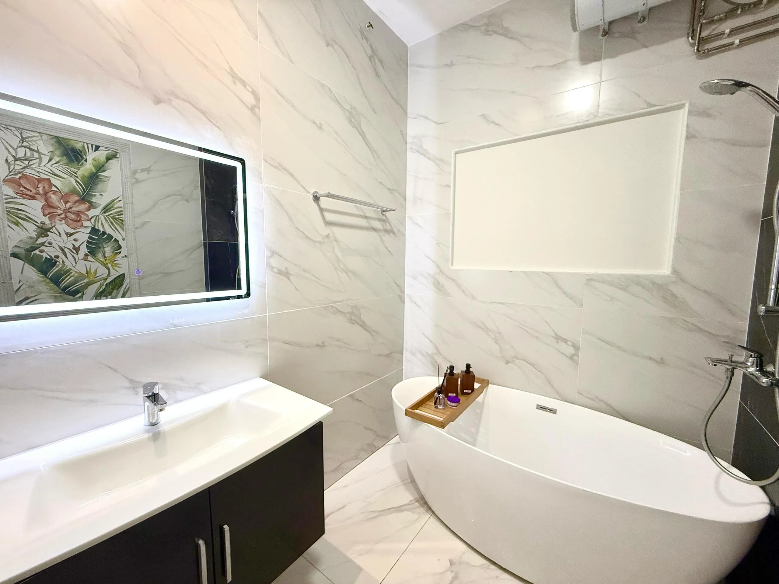 Bathroom with Tub