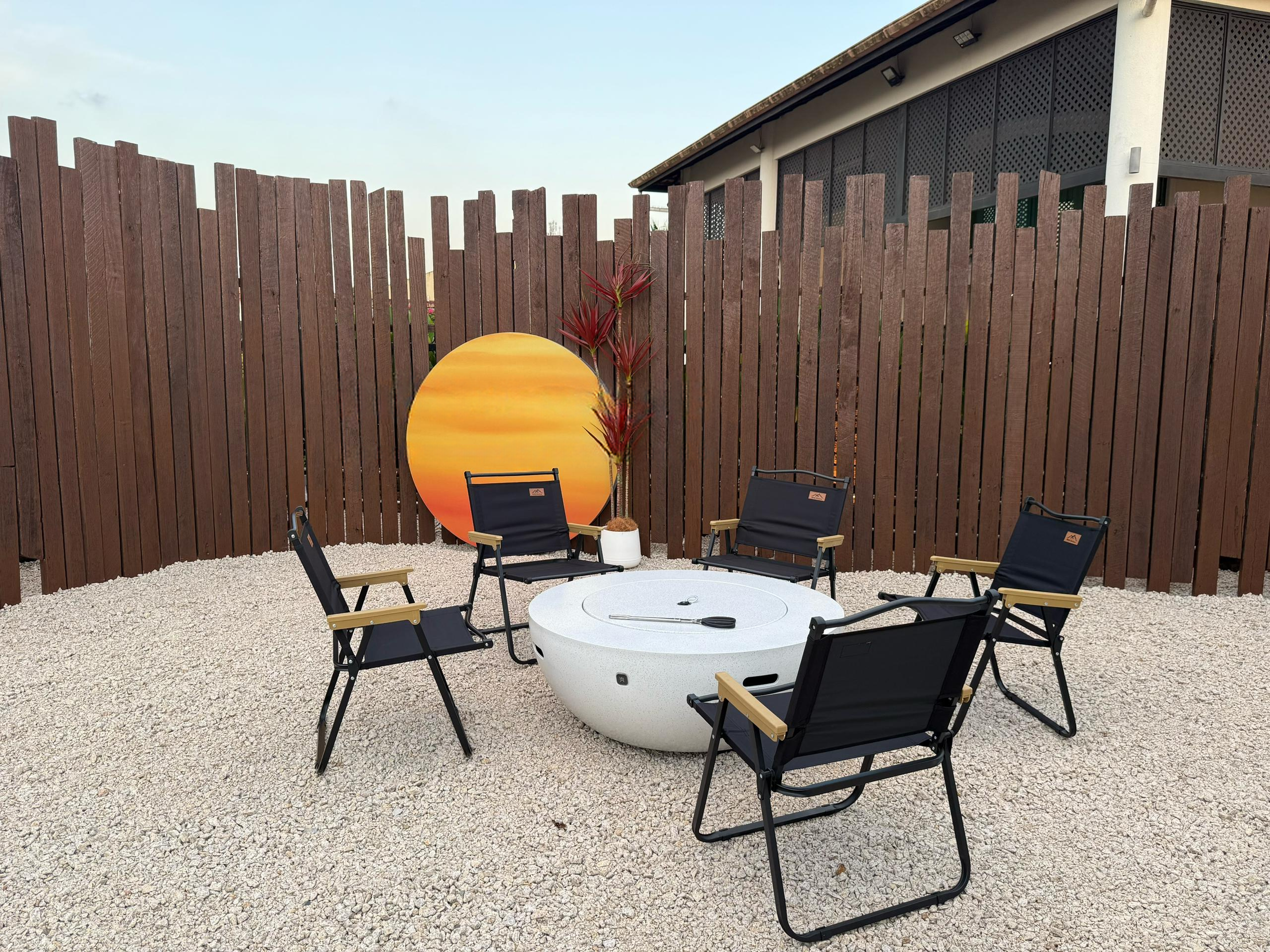 Fire Pit Lounge