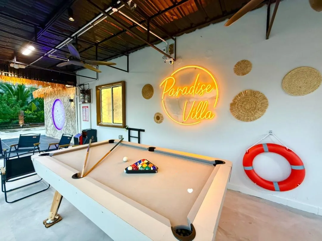 Pool Table & Entertainment