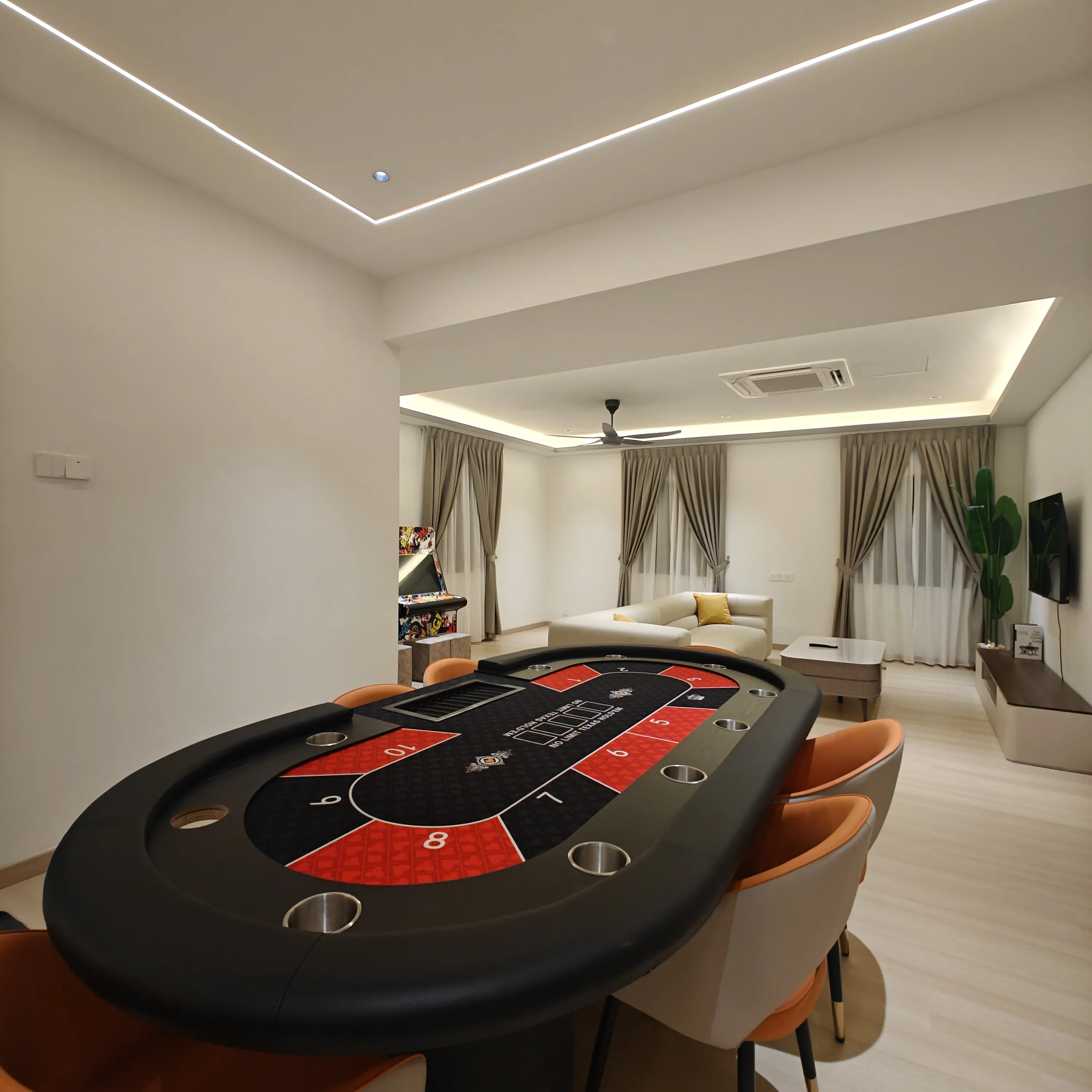 The New Link — Poker and games room