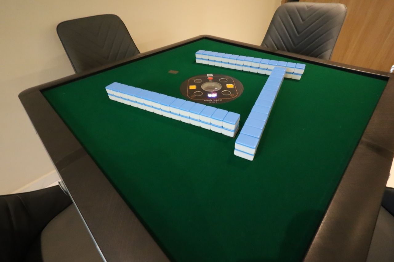 Mahjong Table