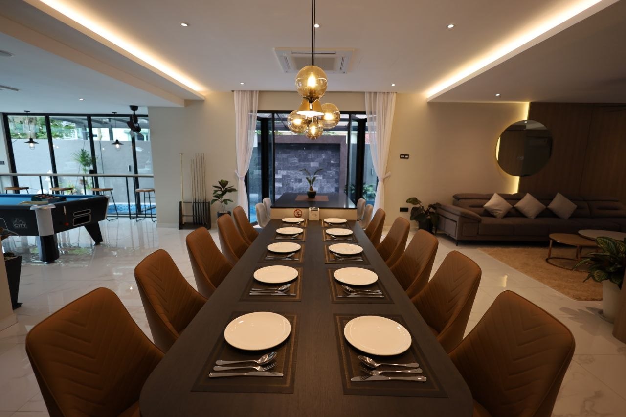 Urban Nook — Dining room
