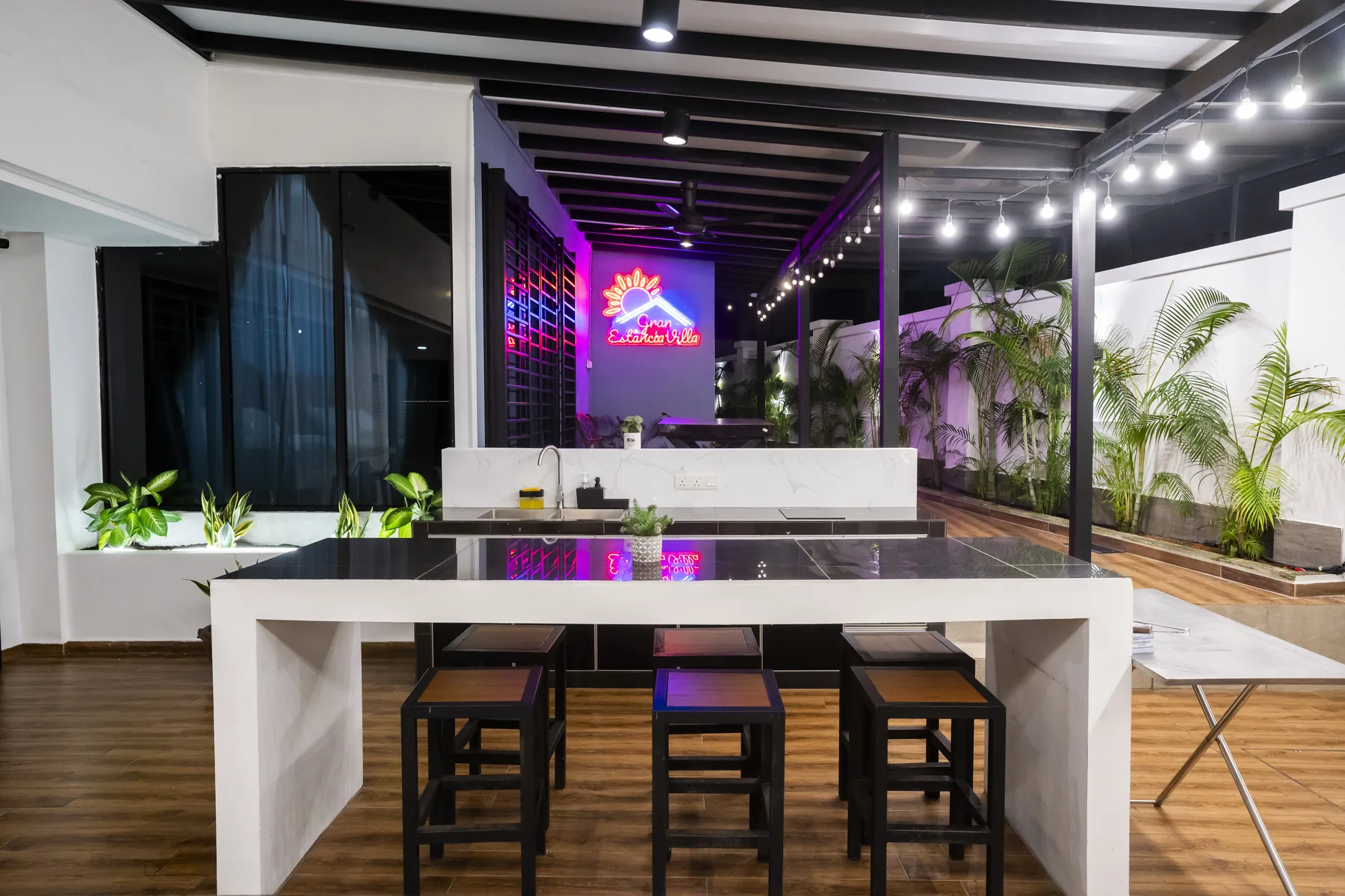 Outdoor dining area