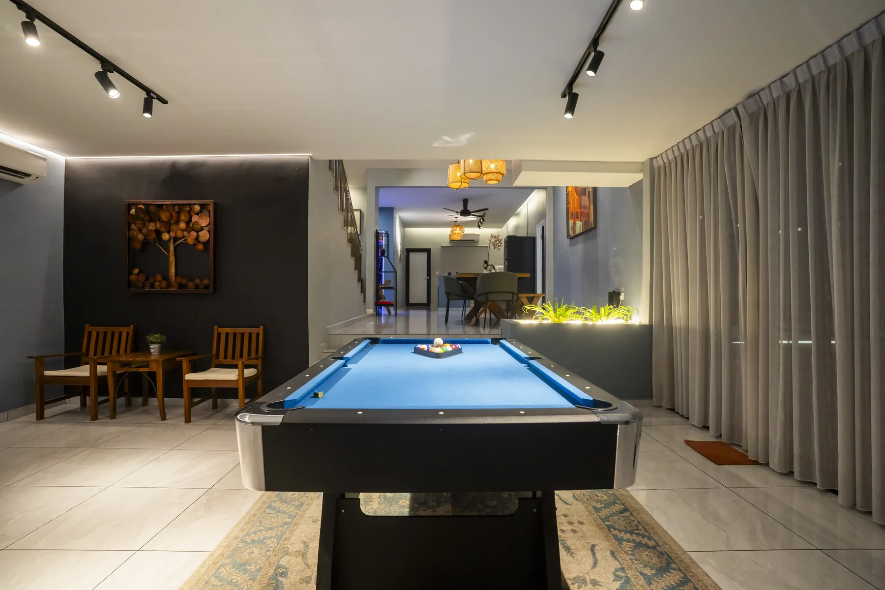 Entertainment room