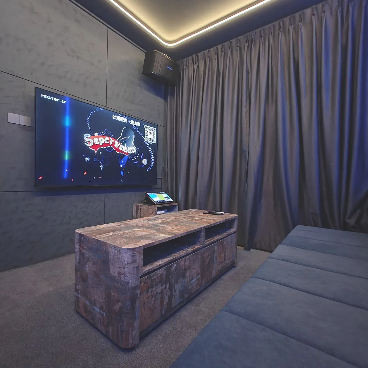 Private KTV room