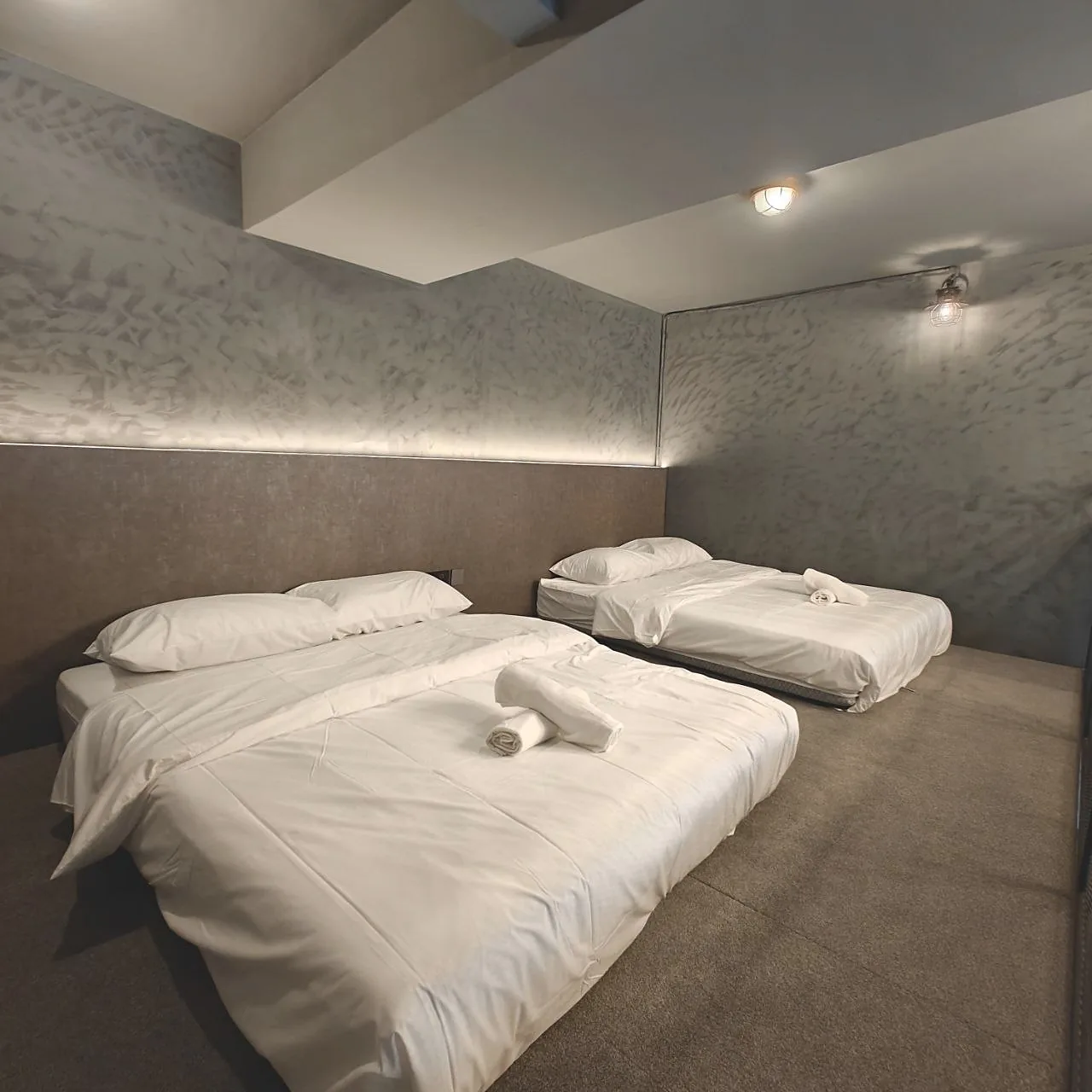 Three queen beds