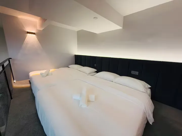 Two queen beds