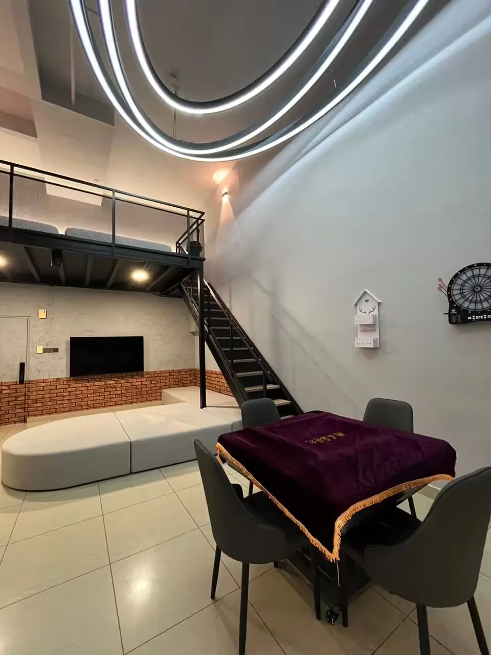 Loft and mahjong area